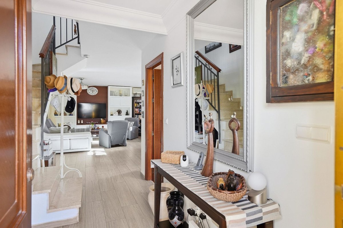 4 Bed 2 Bath Town House in Arroyo de la Miel - Caza De Casa