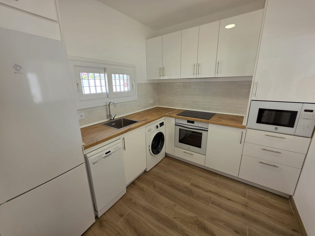 2 Bedroom 2 Bathroom Town House in Manilva - Caza De Casa