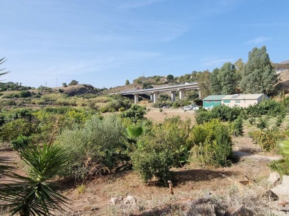 2 Bedroom 1 Bathroom Villa in Estepona - Caza De Casa