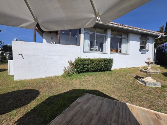 2 Bedroom 1 Bathroom Villa in Estepona - Caza De Casa