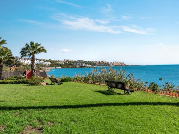 2 Bedroom 1 Bathroom Town House in Estepona - Caza De Casa