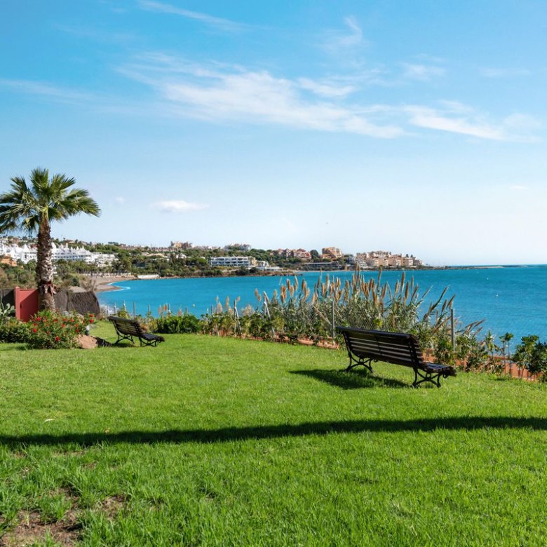2 Bedroom 1 Bathroom Town House in Estepona - Caza De Casa