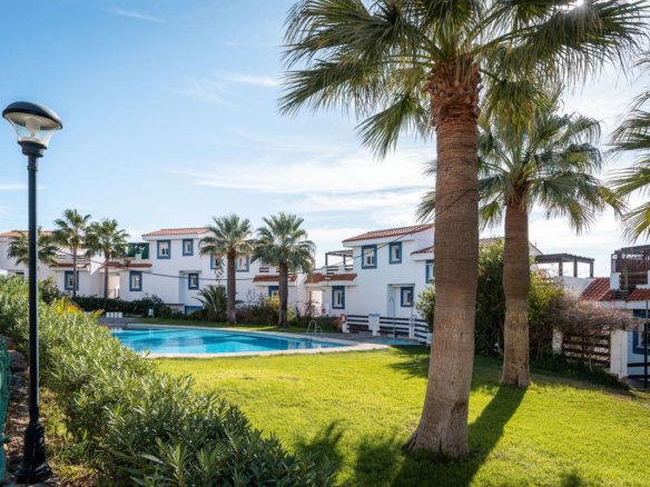 6 Bedroom 4 Bathroom Villa in Manilva - Caza De Casa