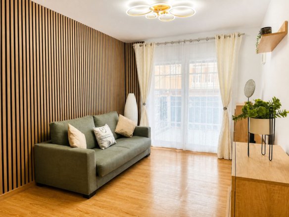 3 Bedroom 2 Bathroom Town House in San Luis de Sabinillas - Caza De Casa