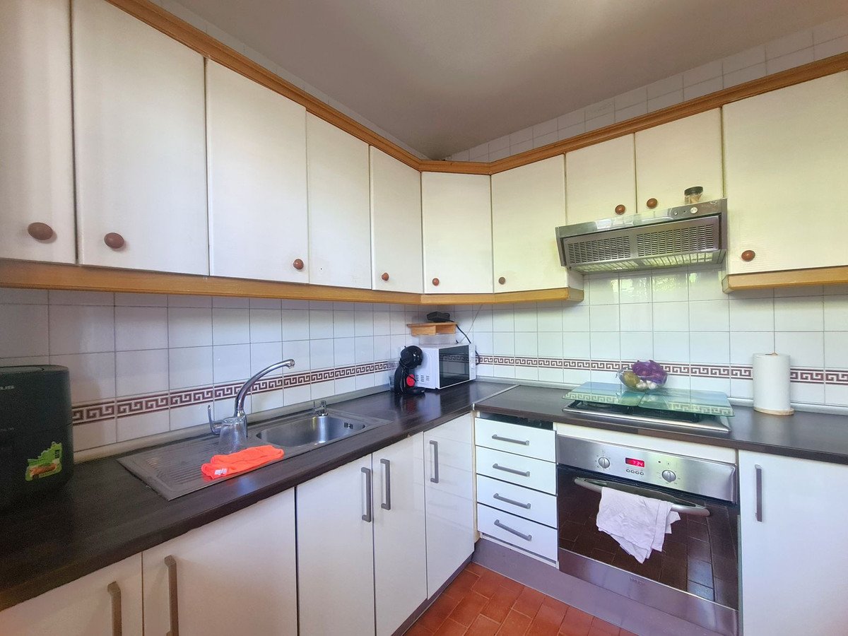 3 Bed 3 Bath Town House in Estepona - Caza De Casa