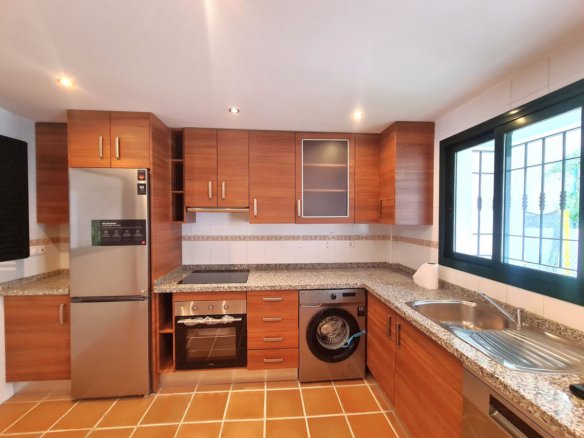 3 Bedroom 3 Bathroom Town House in Manilva - Caza De Casa
