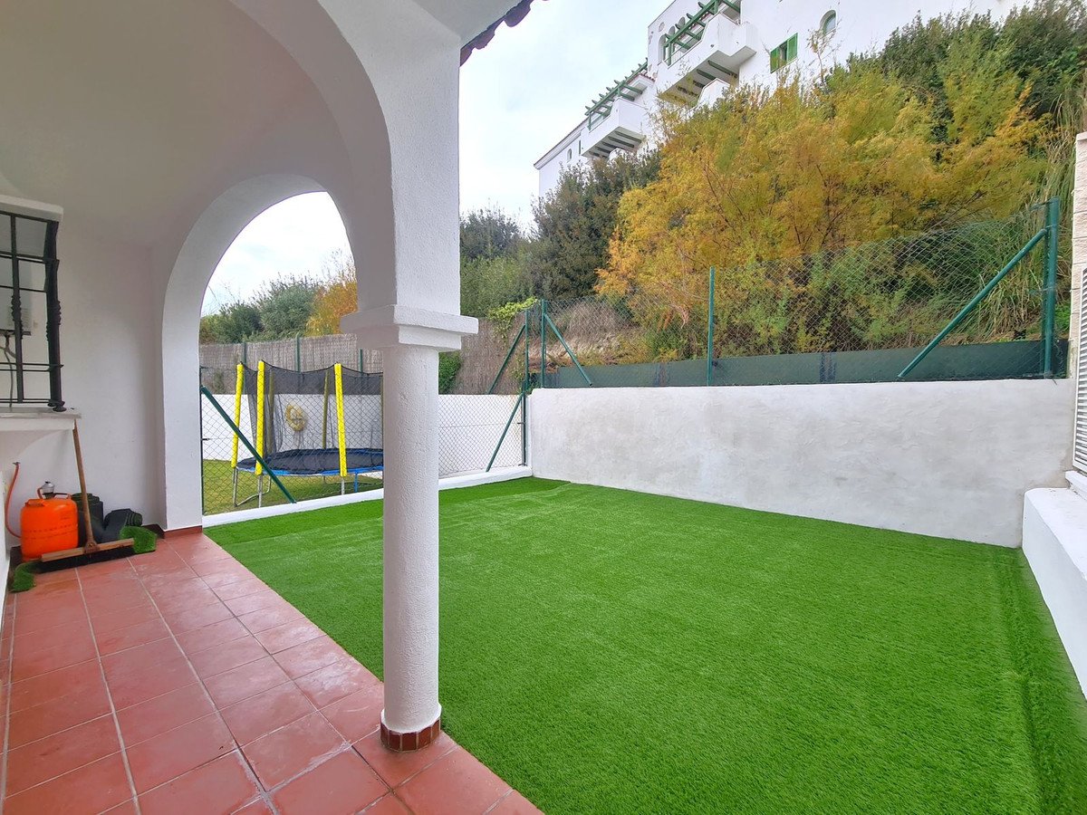 3 Bedroom 3 Bathroom Town House in Manilva - Caza De Casa