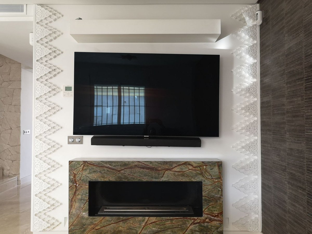4 Bedroom 3 Bathroom Town House in Estepona - Caza De Casa