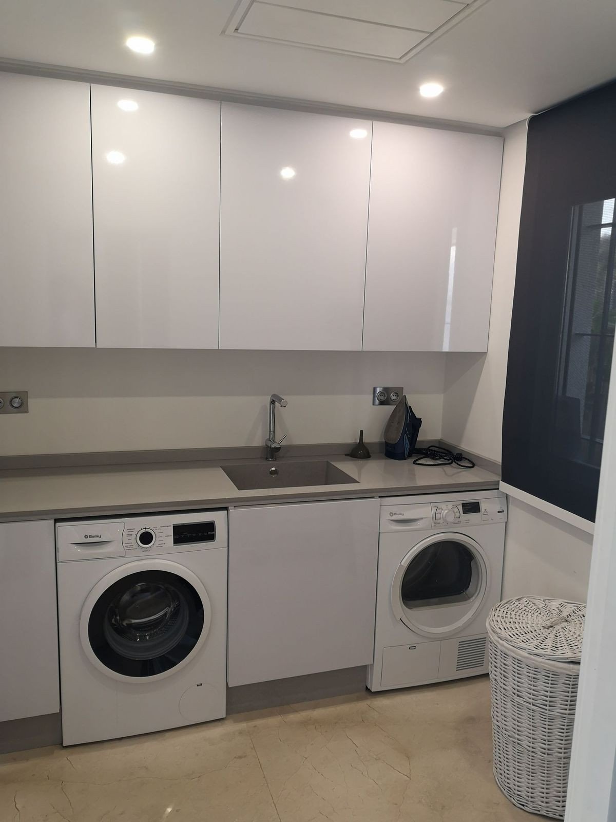 4 Bedroom 3 Bathroom Town House in Estepona - Caza De Casa