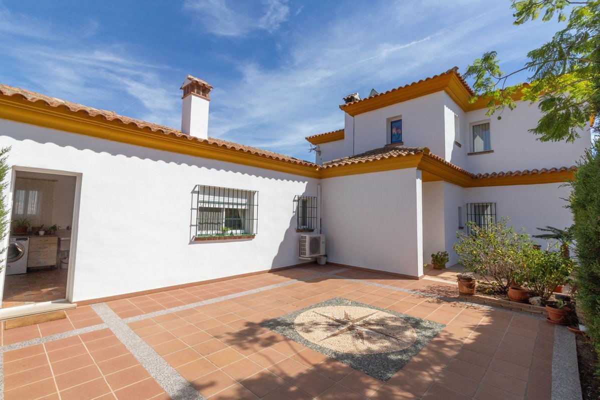 4 Bed 2 Bath Finca in Entrerrios - Caza De Casa
