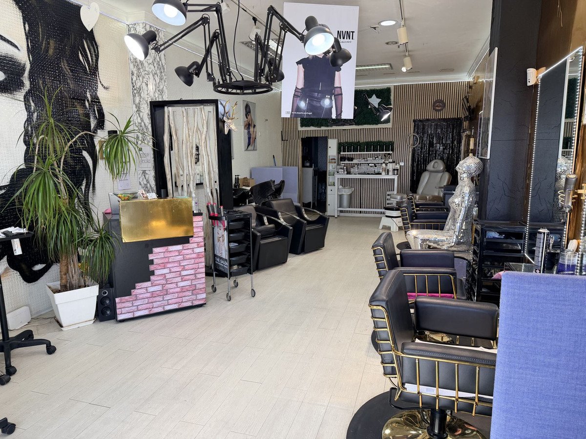 Commercial in Benalmadena - Caza De Casa