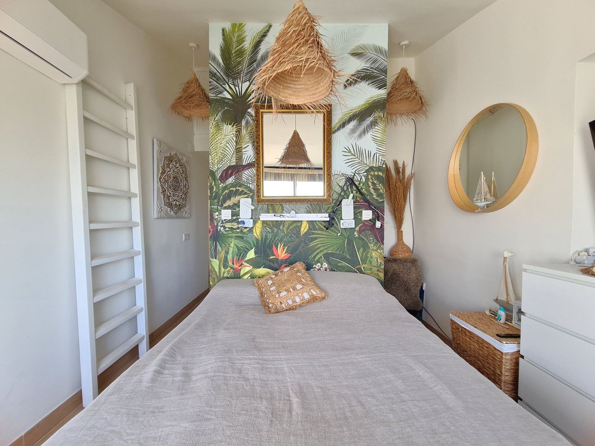 3 Bedroom 3 Bathroom Town House in Estepona - Caza De Casa