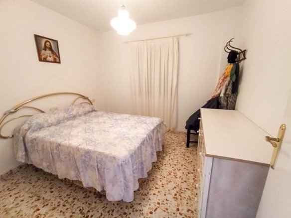 3 Bed 1 Bath Finca in Estepona - Caza De Casa