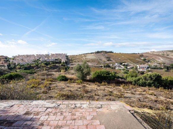 2 Bedroom 2 Bathroom Finca in Manilva - Caza De Casa