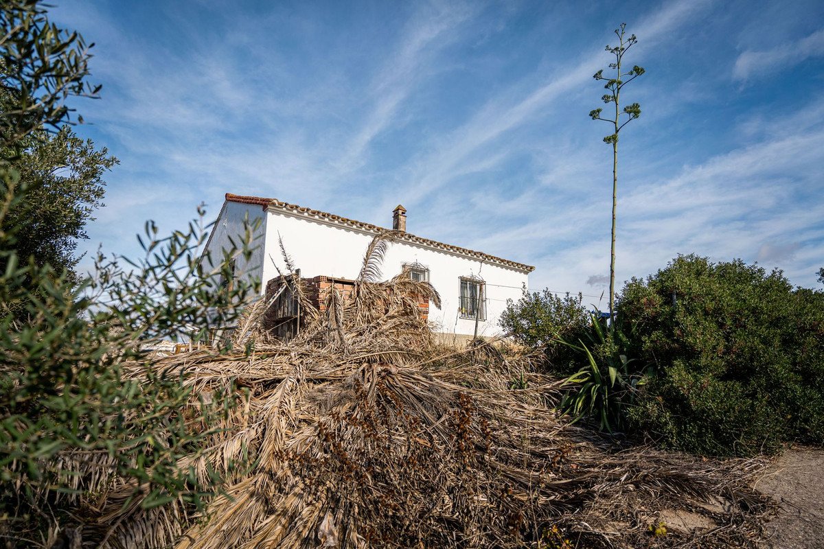 2 Bedroom 2 Bathroom Finca in Manilva - Caza De Casa