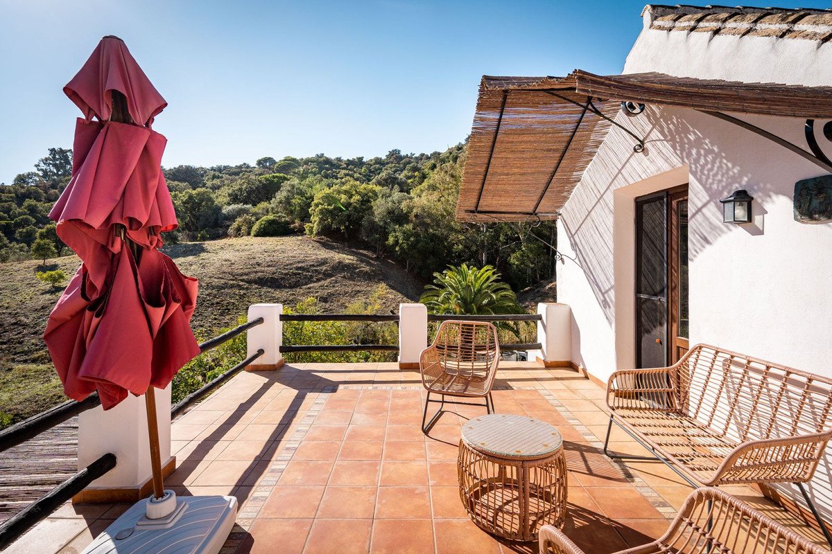 3 Bed 2 Bath Finca in Casares - Caza De Casa