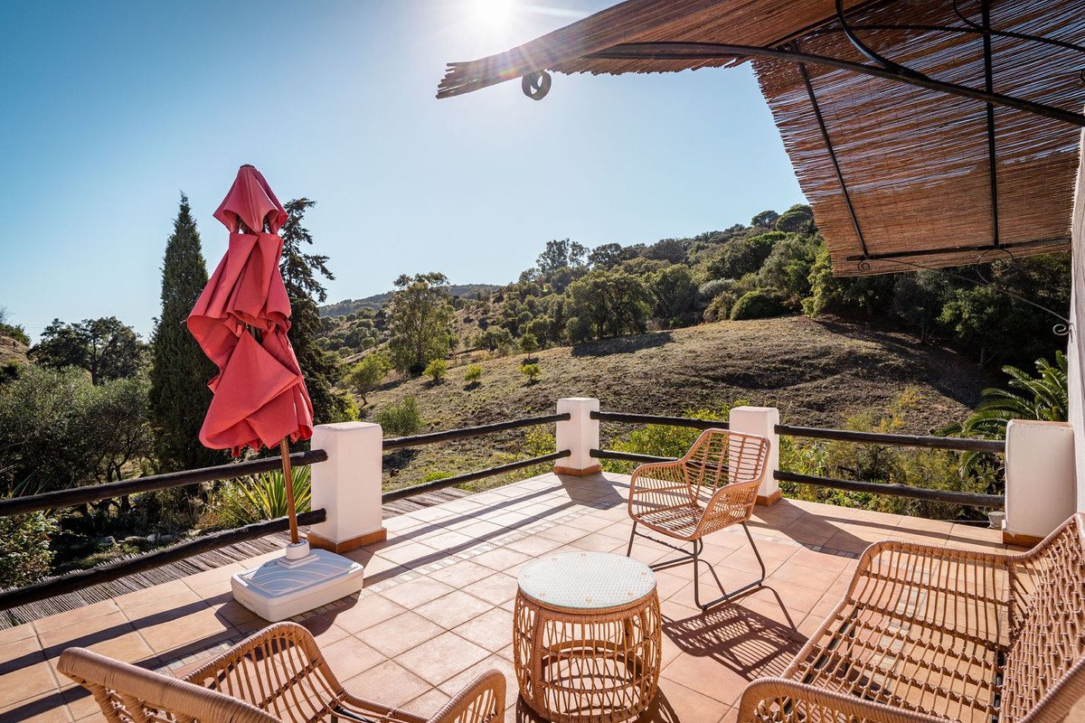 3 Bed 2 Bath Finca in Casares - Caza De Casa