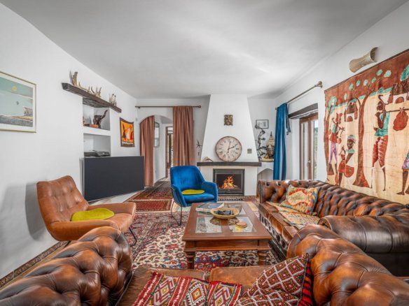3 Bed 2 Bath Finca in Casares - Caza De Casa