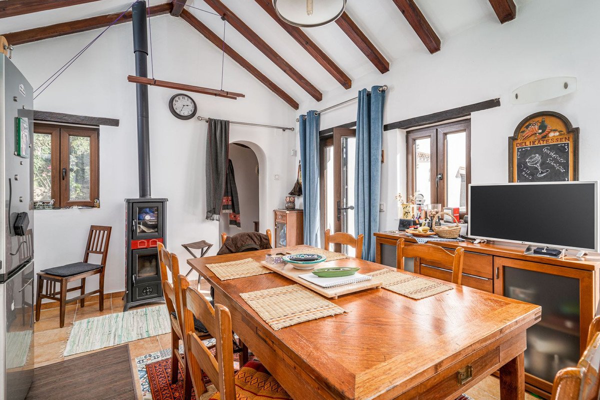 3 Bed 2 Bath Finca in Casares - Caza De Casa