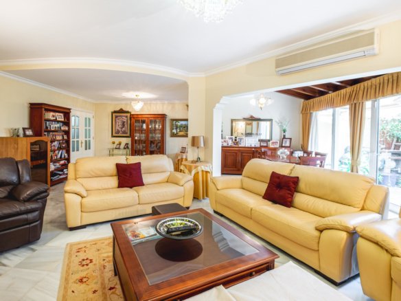4 Bedroom 4 Bathroom Town House in Fuengirola - Caza De Casa