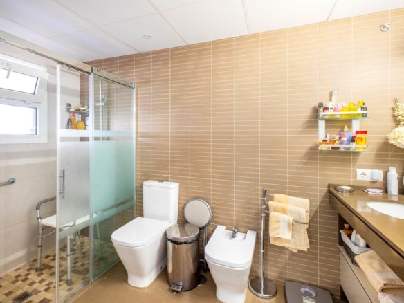 4 Bedroom 4 Bathroom Town House in Fuengirola - Caza De Casa