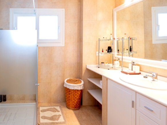 4 Bedroom 4 Bathroom Town House in Fuengirola - Caza De Casa