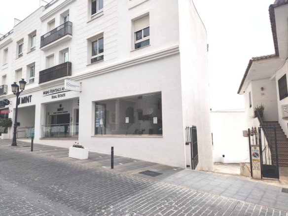 1 Bath Commercial in Mijas - Caza De Casa