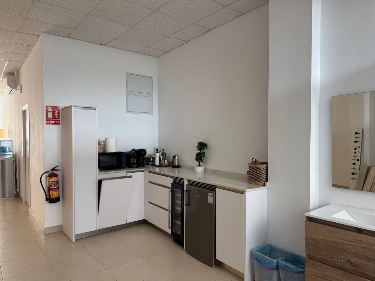 1 Bath Commercial in Mijas - Caza De Casa