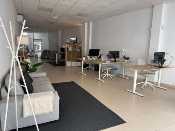 1 Bath Commercial in Mijas - Caza De Casa