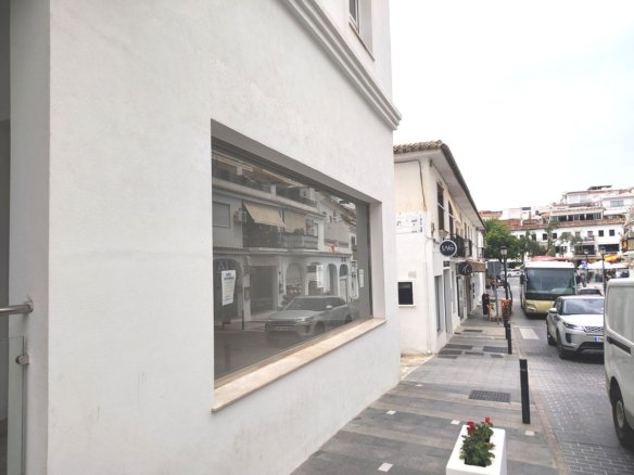 1 Bath Commercial in Mijas - Caza De Casa