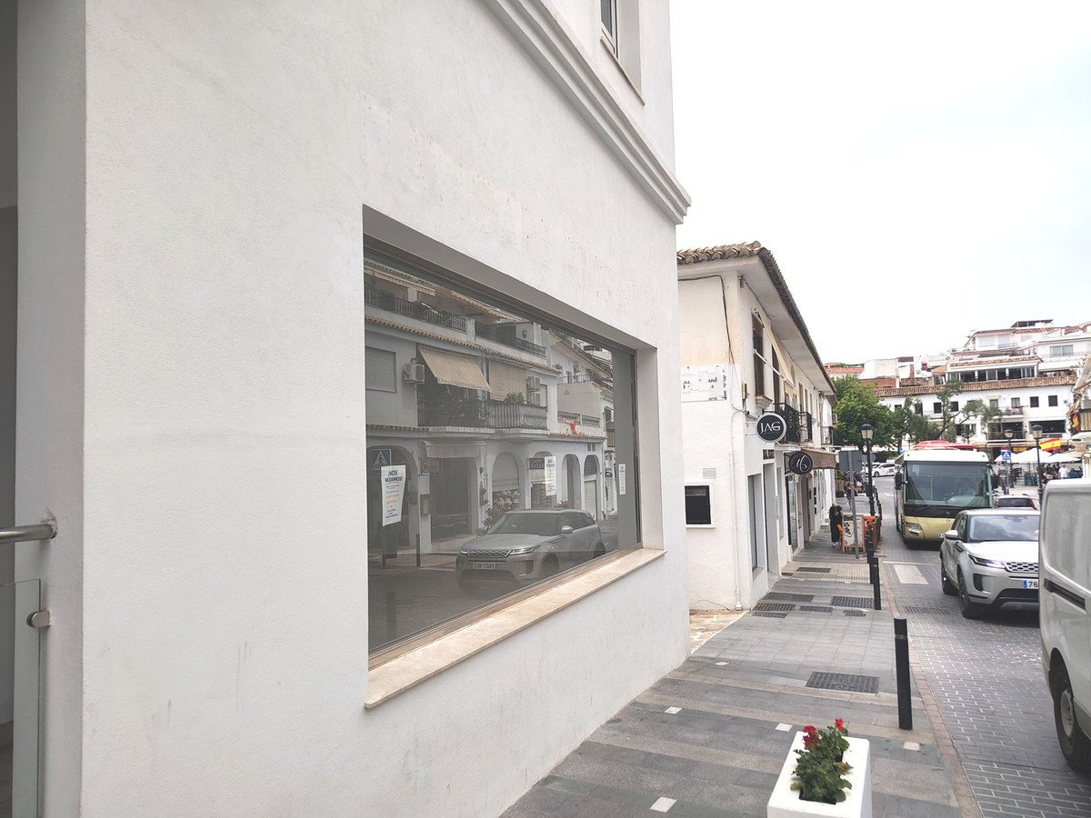 1 Bath Commercial in Mijas - Caza De Casa