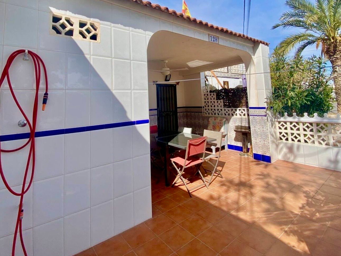 2 Bed 1 Bath Town House in Torrevieja - Caza De Casa