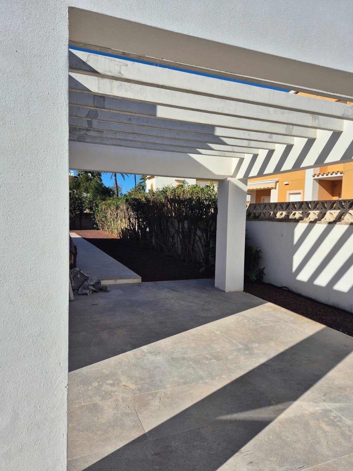 3 Bedroom 2 Bathroom Villa in Denia - Caza De Casa