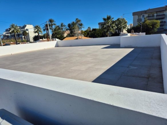 3 Bedroom 2 Bathroom Villa in Denia - Caza De Casa