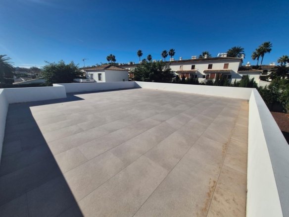 3 Bedroom 2 Bathroom Villa in Denia - Caza De Casa