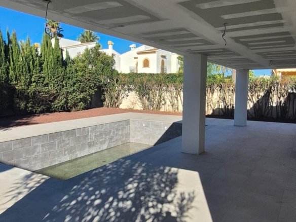 3 Bedroom 2 Bathroom Villa in Denia - Caza De Casa