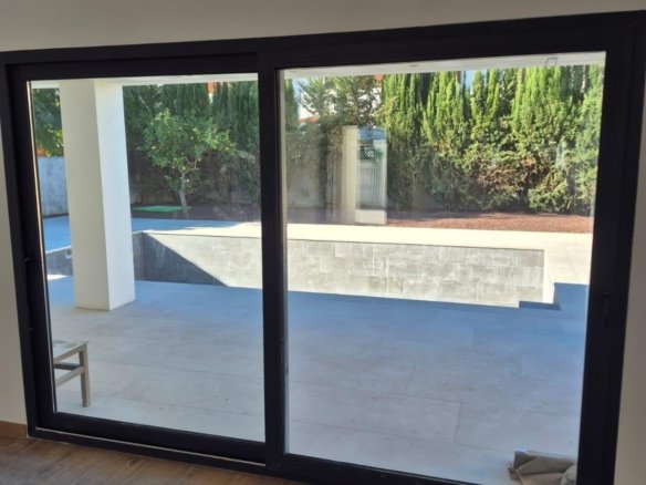 3 Bedroom 2 Bathroom Villa in Denia - Caza De Casa