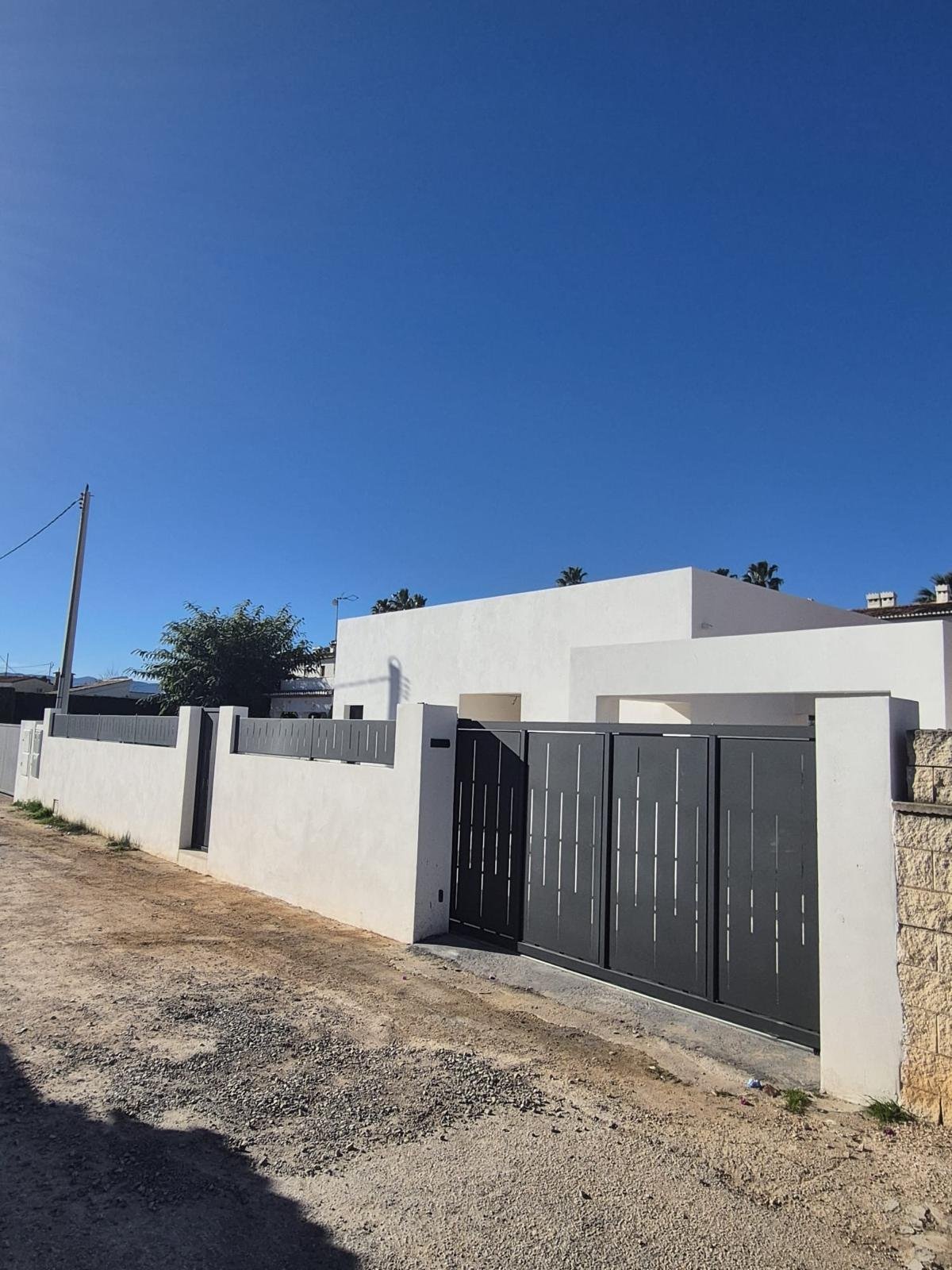 3 Bedroom 2 Bathroom Villa in Denia - Caza De Casa