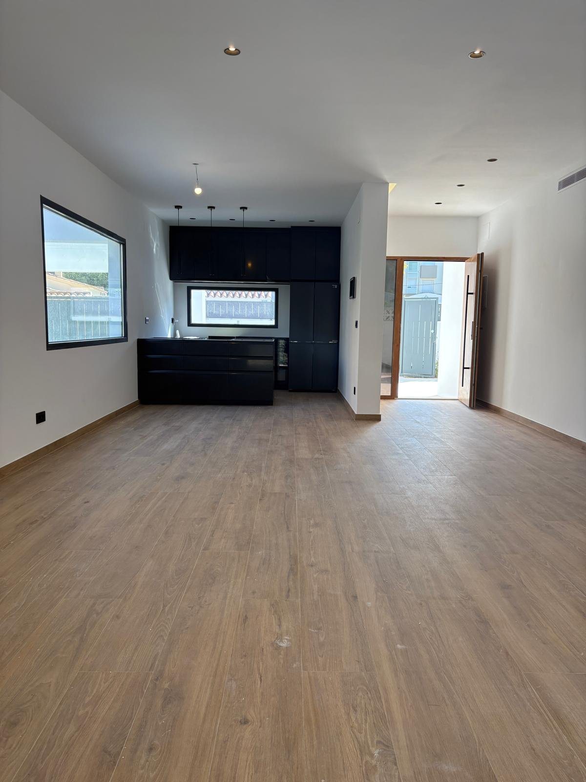 3 Bedroom 2 Bathroom Villa in Denia - Caza De Casa