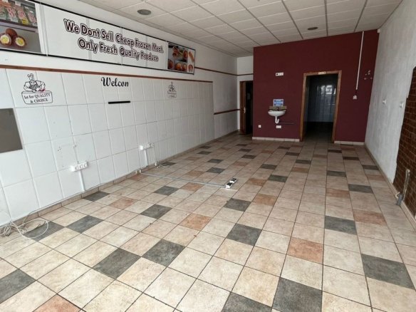 2 Bath Commercial in Ciudad Quesada - Caza De Casa
