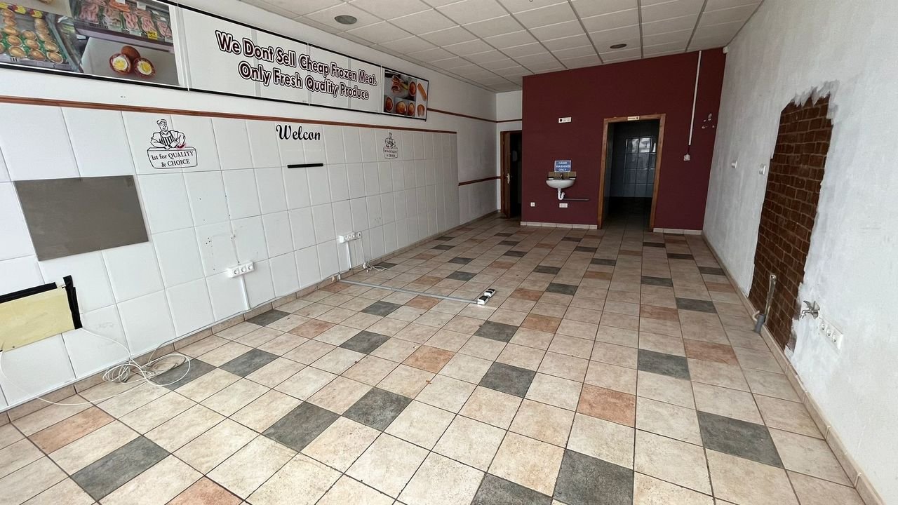 2 Bath Commercial in Ciudad Quesada - Caza De Casa