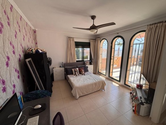 4 Bed 2 Bath Villa in Ciudad Quesada - Caza De Casa