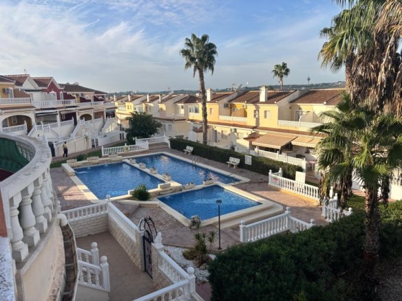 3 Bedroom 2 Bathroom Town House in Benijofar - Caza De Casa