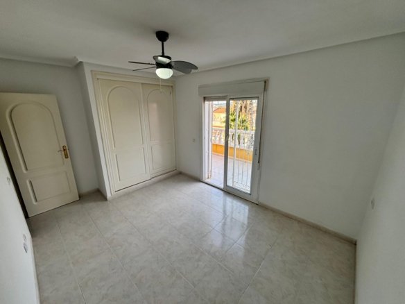 3 Bedroom 2 Bathroom Town House in Benijofar - Caza De Casa