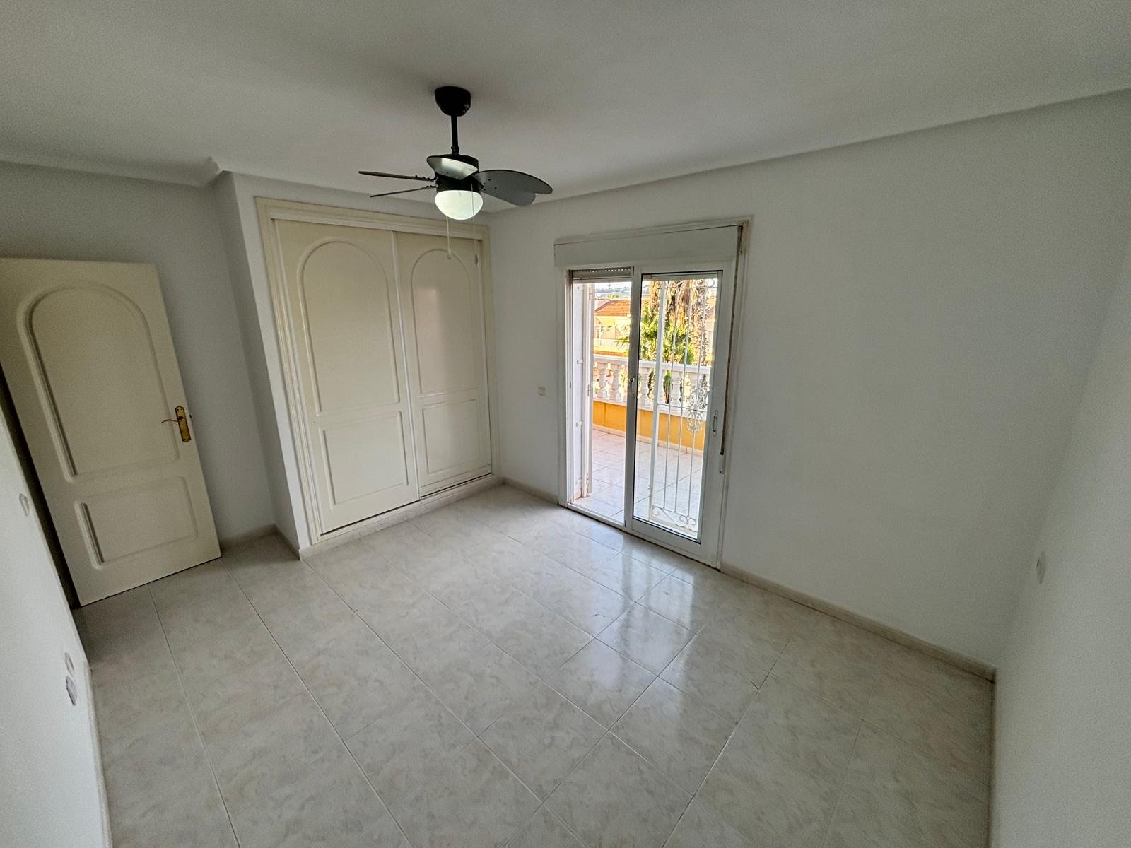 3 Bedroom 2 Bathroom Town House in Benijofar - Caza De Casa