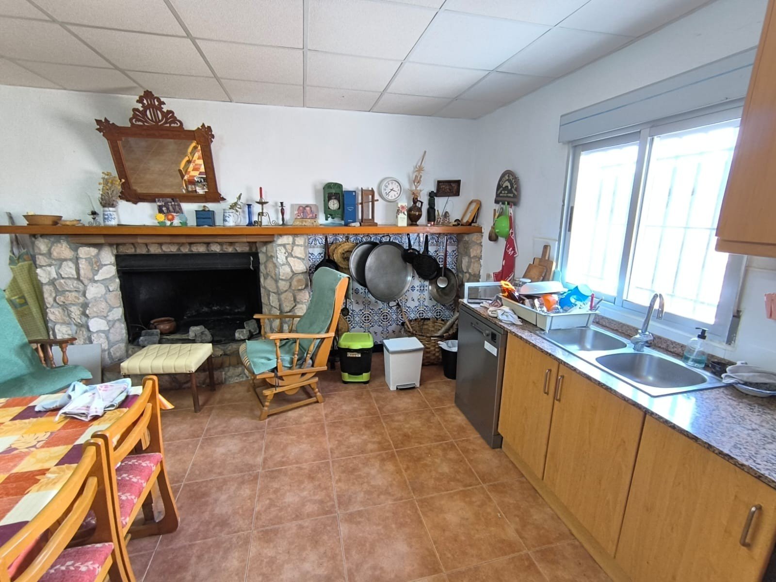 a04613098f748f37 3 Bedroom 1 Bathroom Country House in Yecla - Caza De Casa