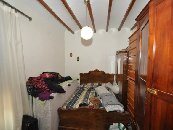 5 Bed 1 Bath Country House in Yecla - Caza De Casa