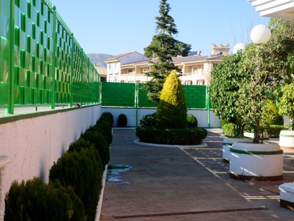 6 Bedroom 3 Bathroom Villa in Caudete - Caza De Casa
