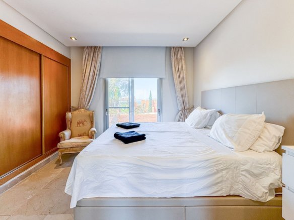 4 Bedroom 3 Bathroom Town House in Manilva - Caza De Casa