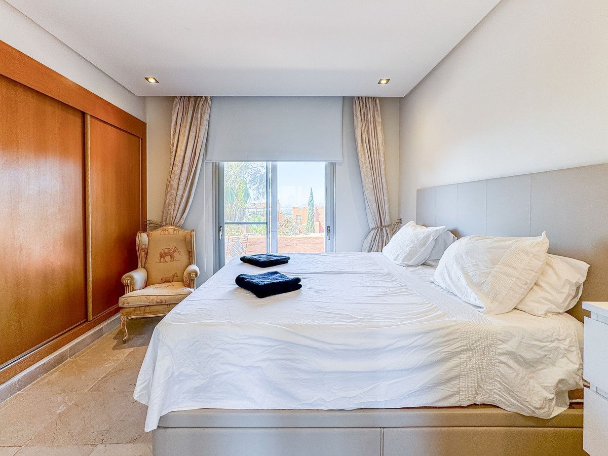 4 Bedroom 3 Bathroom Town House in Manilva - Caza De Casa